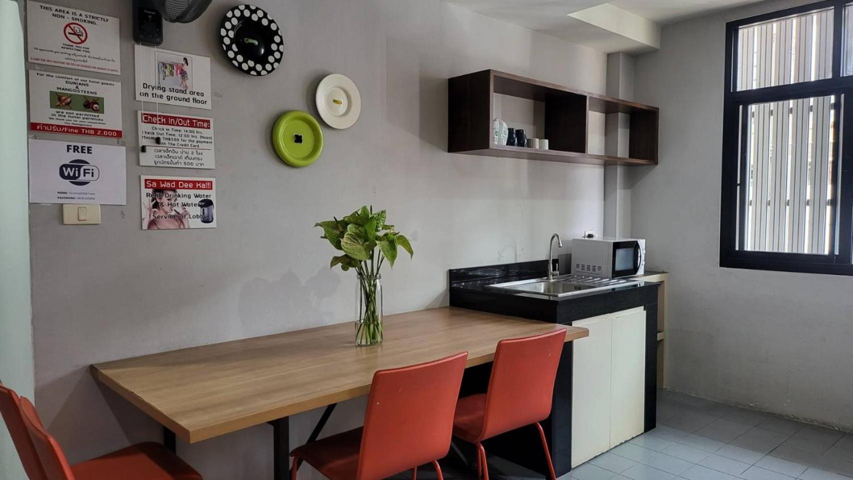 Terminal58Hostel@Town Ban Lo Long エクステリア 写真